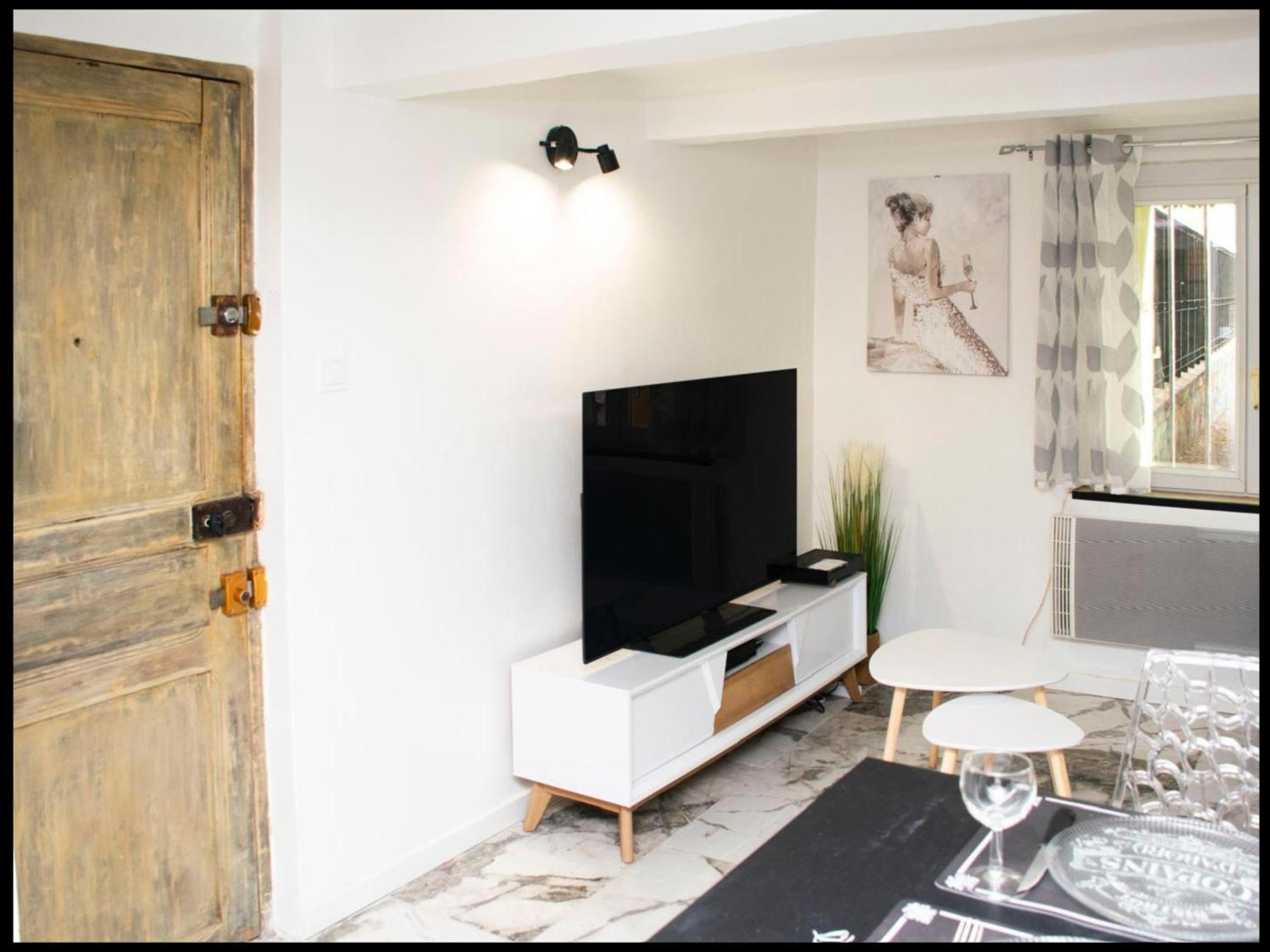 Apartment La Calade Enchantee Pour 4 Marseilles